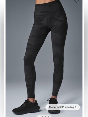 Alo Yoga High Waist Vapor Legging